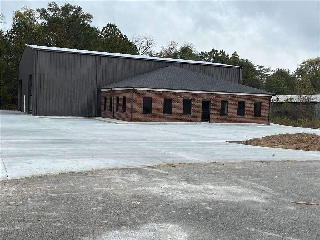 3.91 Acres of Improved Commercial Land for Sale in Cartersville, Georgia