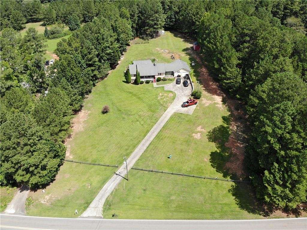 3.814 Acres of Residential Land with Home for Sale in Monroe, Georgia