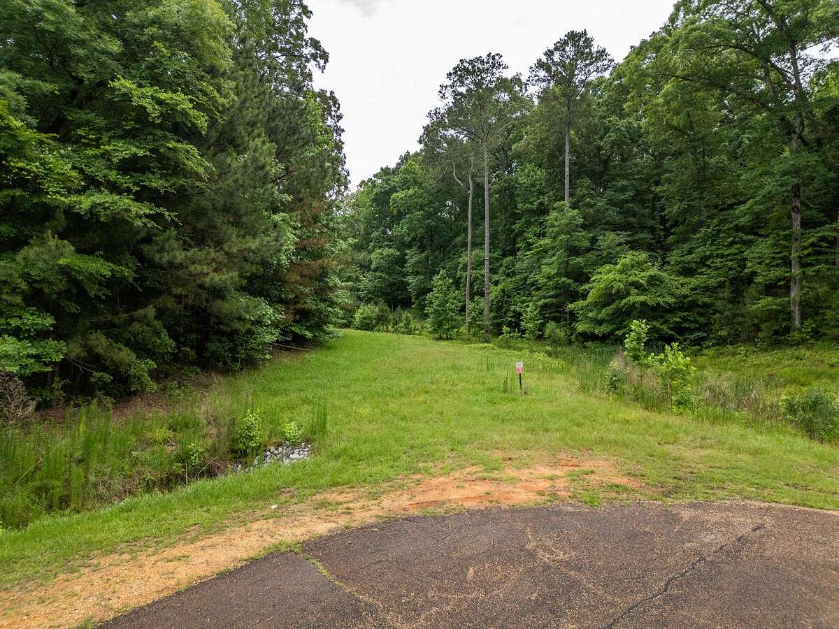 4.11 Acres of Land for Sale in Columbus, Mississippi