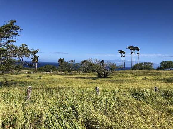 10 Acres of Land for Sale in Hawi, Hawaii