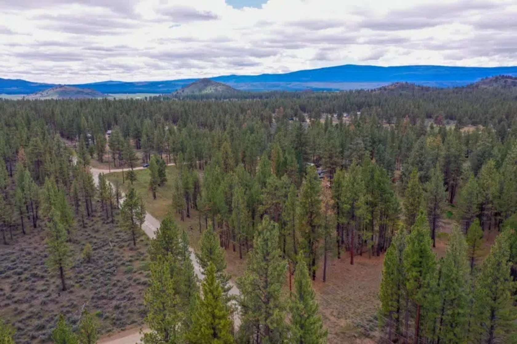 2.5 Acres of Residential Land for Sale in Chiloquin, Oregon