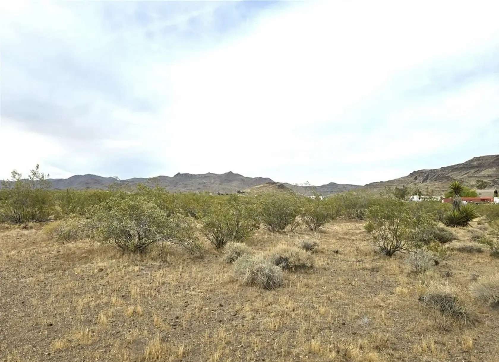 9.93 Acres of Residential Land for Sale in Golden Valley, Arizona