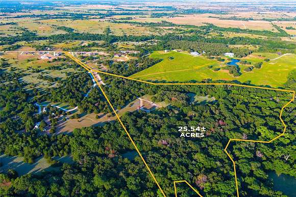 25.54 Acres of Recreational Land & Farm for Sale in Decatur, Texas