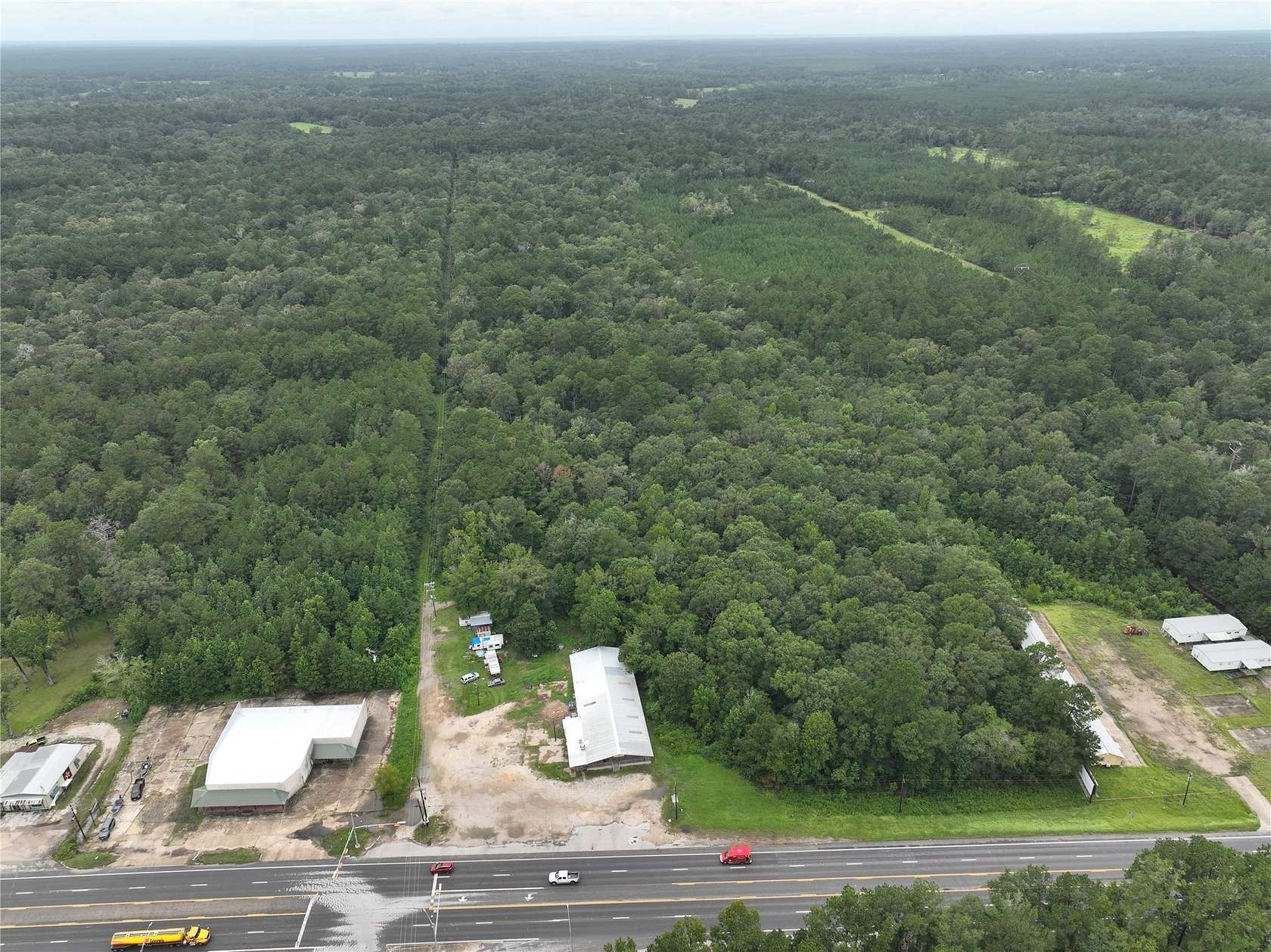 122 Acres of Recreational Land for Sale in Kirbyville, Texas