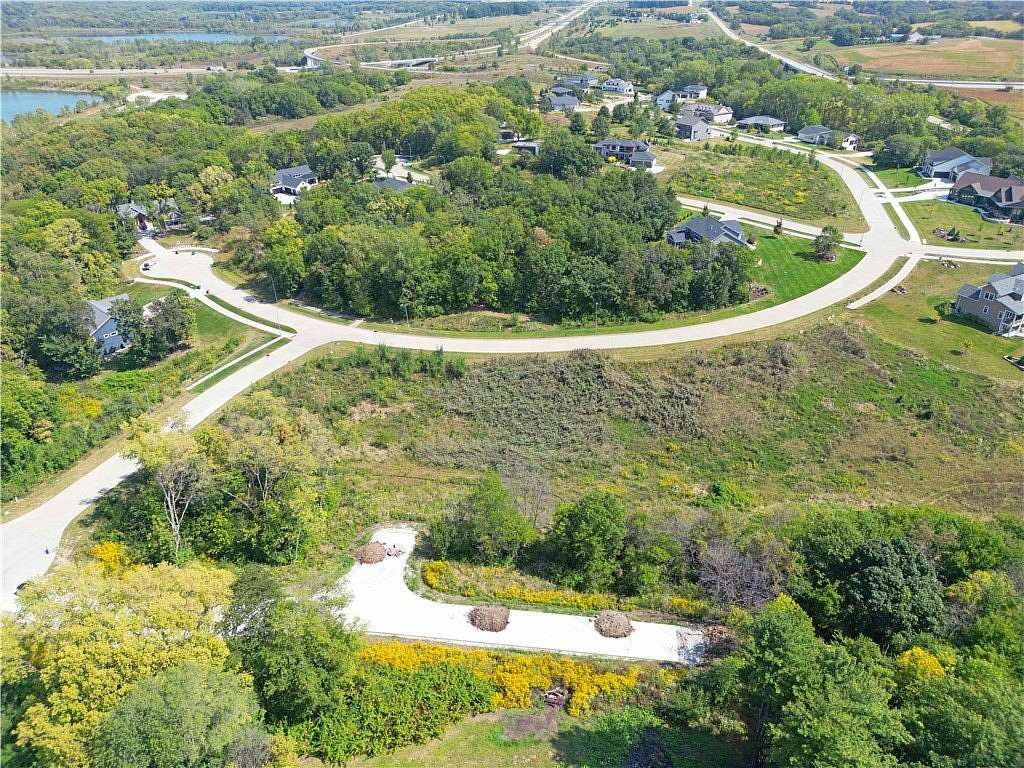 1 Acre of Residential Land for Sale in West Des Moines, Iowa