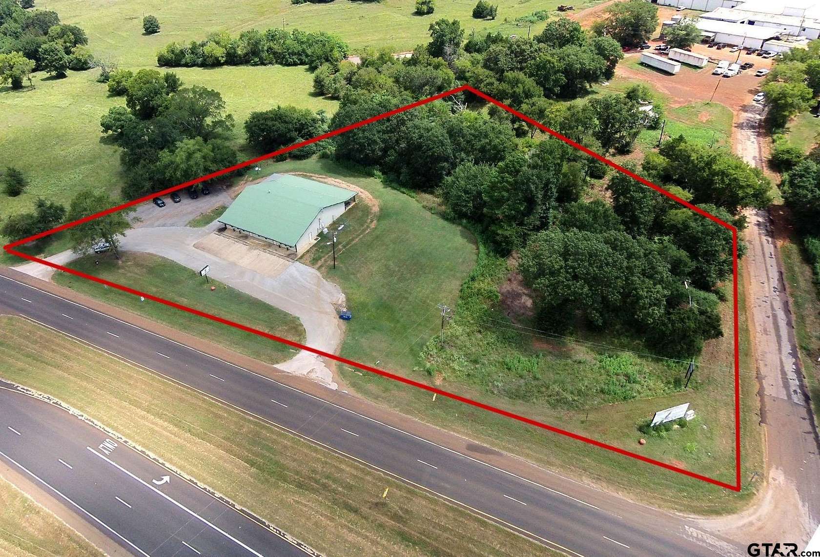 3.154 Acres of Improved Commercial Land for Sale in Jacksonville, Texas