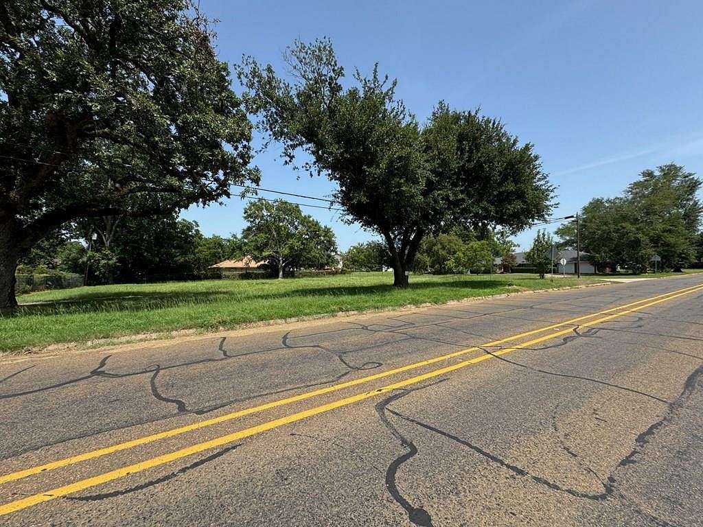 0.37 Acres of Residential Land for Sale in Grapeland, Texas