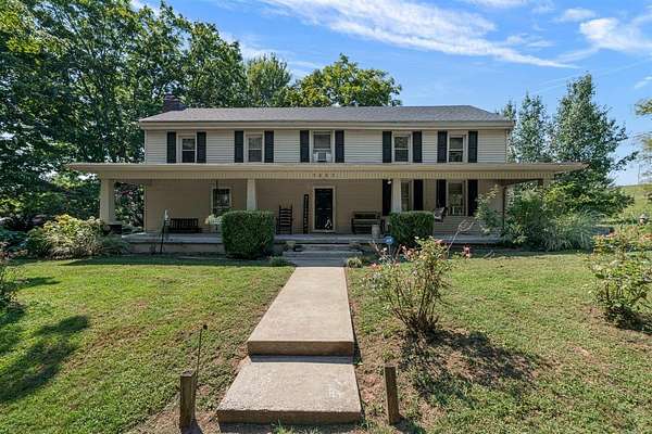 2 Acres of Land with Home for Sale in Glasgow, Kentucky