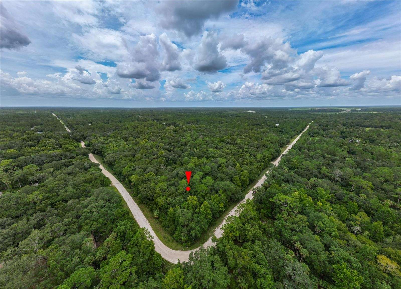 5 Acres of Residential Land for Sale in Geneva, Florida