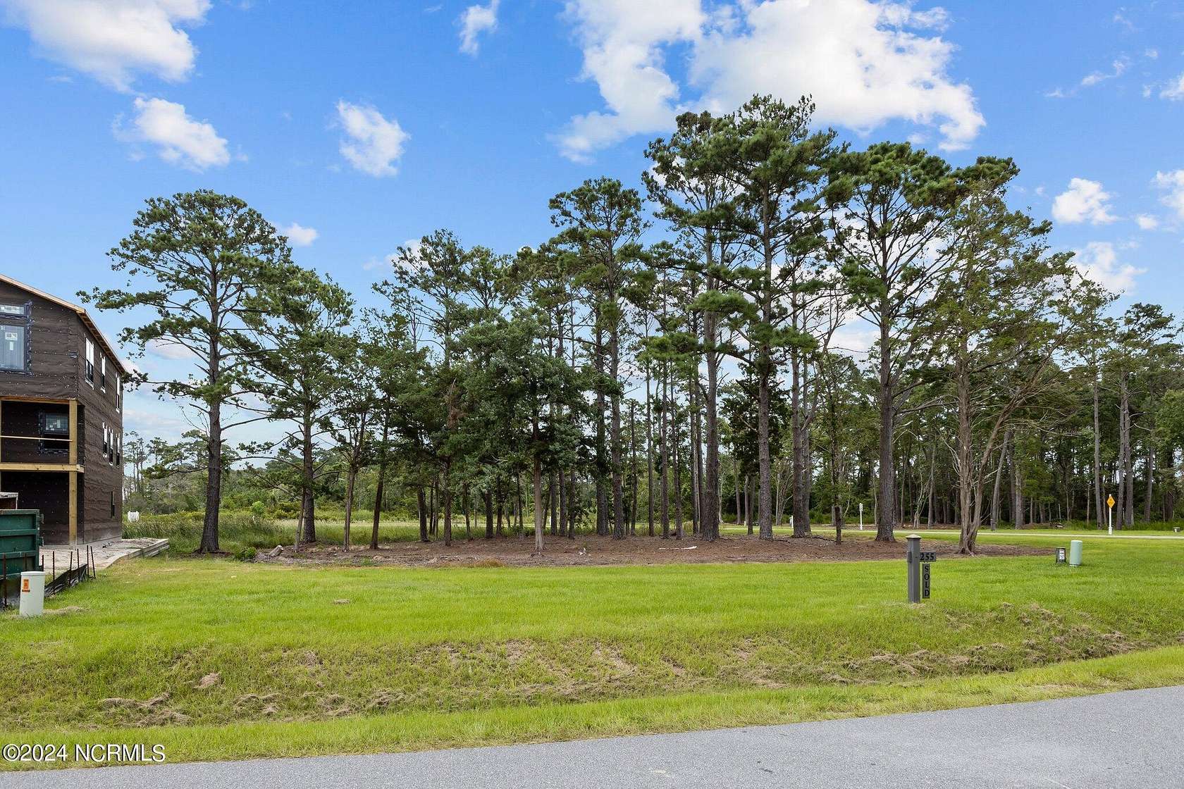 0.33 Acres of Residential Land for Sale in Beaufort, North Carolina