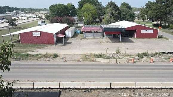 3 Acres of Improved Commercial Land for Sale in Valliant, Oklahoma