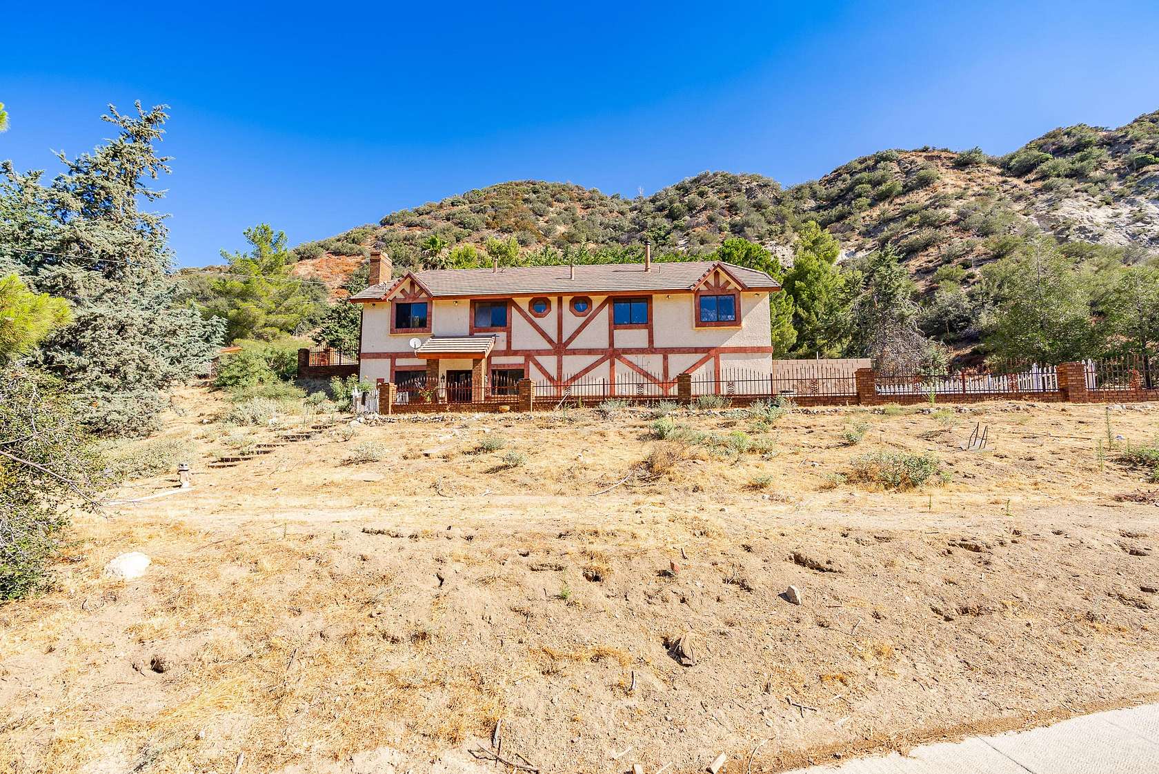 62.85 Acres of Land with Home for Sale in Lake Hughes, California