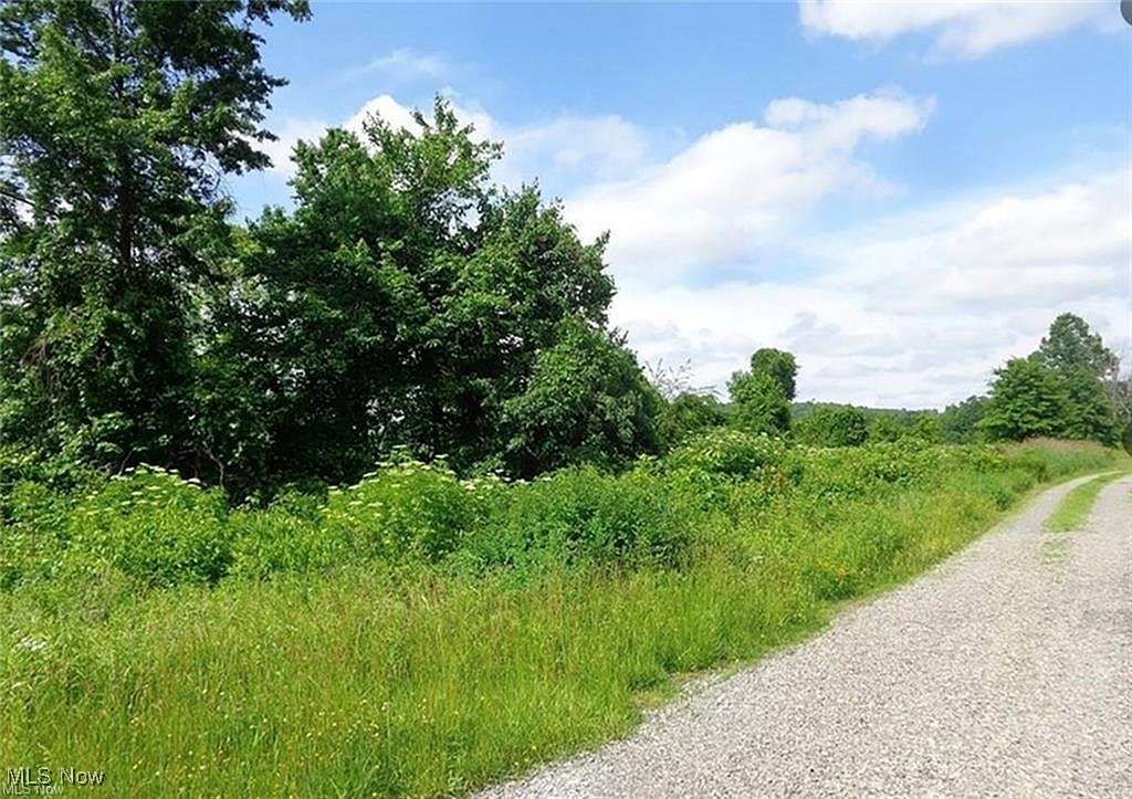 9.137 Acres of Commercial Land for Sale in Uhrichsville, Ohio