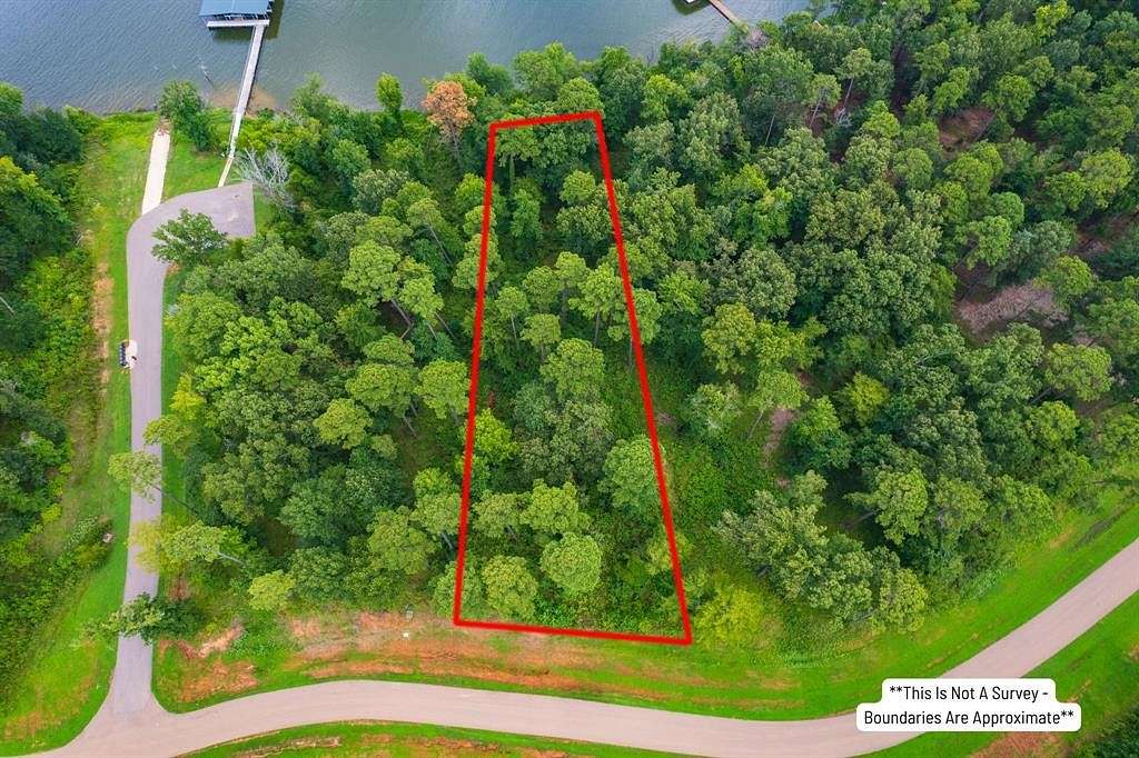 1.049 Acres of Land for Sale in Leesburg, Texas