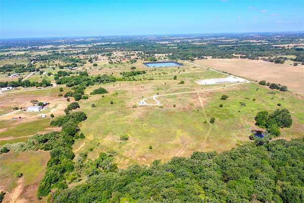 81 Acres of Agricultural & Residential Land for Sale in Decatur, Texas