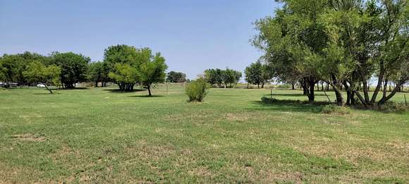 2.5 Acres of Land for Sale in Hennessey, Oklahoma