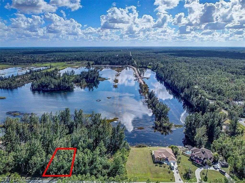 0.278 Acres of Residential Land for Sale in Lehigh Acres, Florida