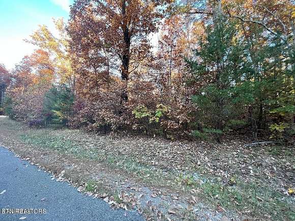 1.6 Acres of Residential Land for Sale in Monterey, Tennessee