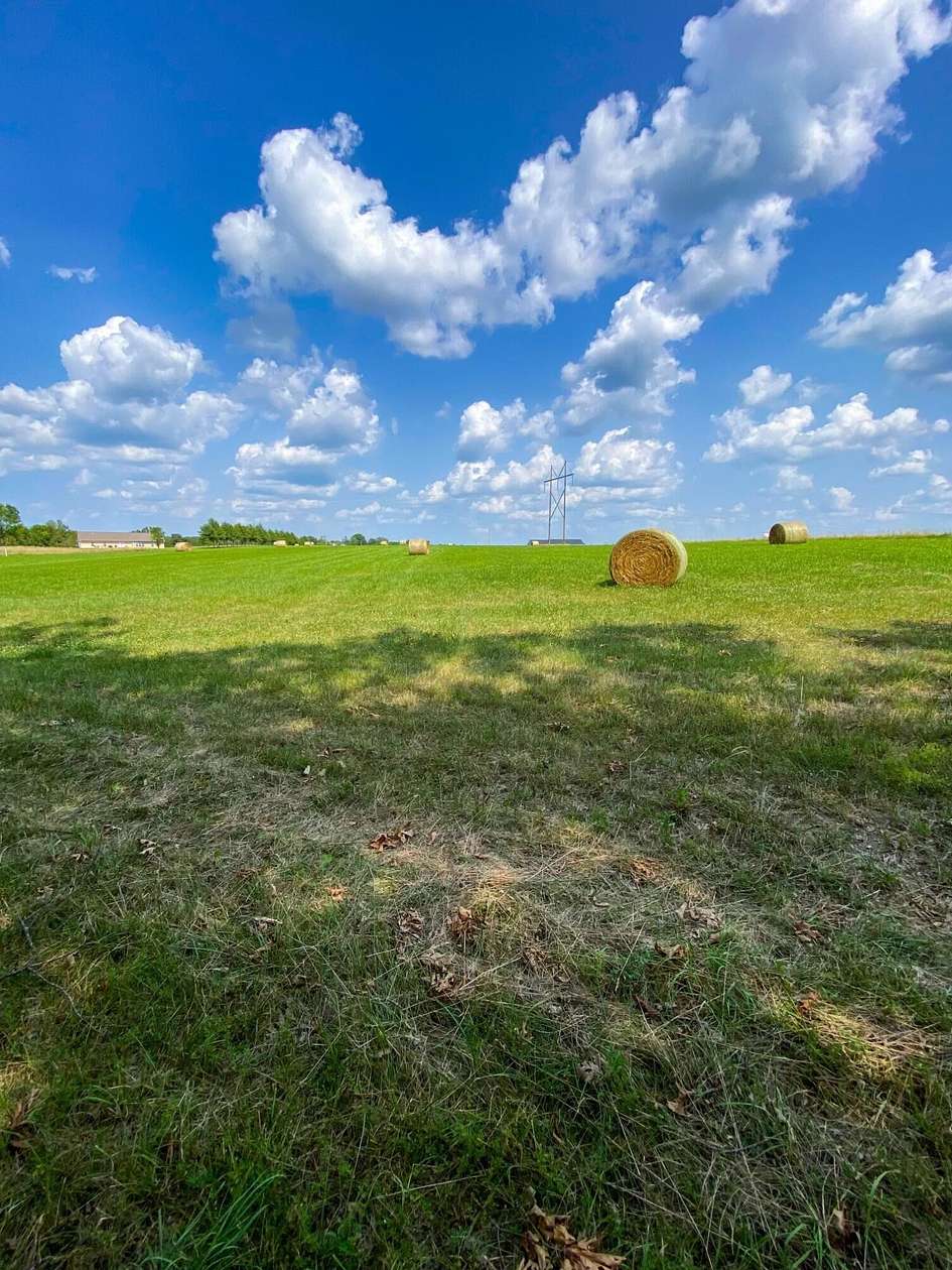 15 Acres of Land for Sale in Moberly, Missouri