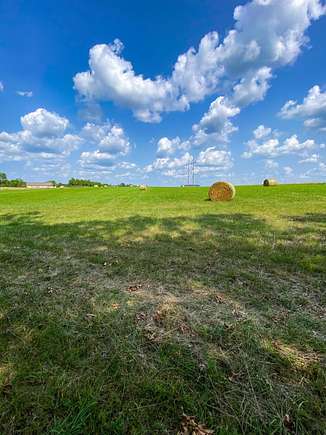 15 Acres of Land for Sale in Moberly, Missouri