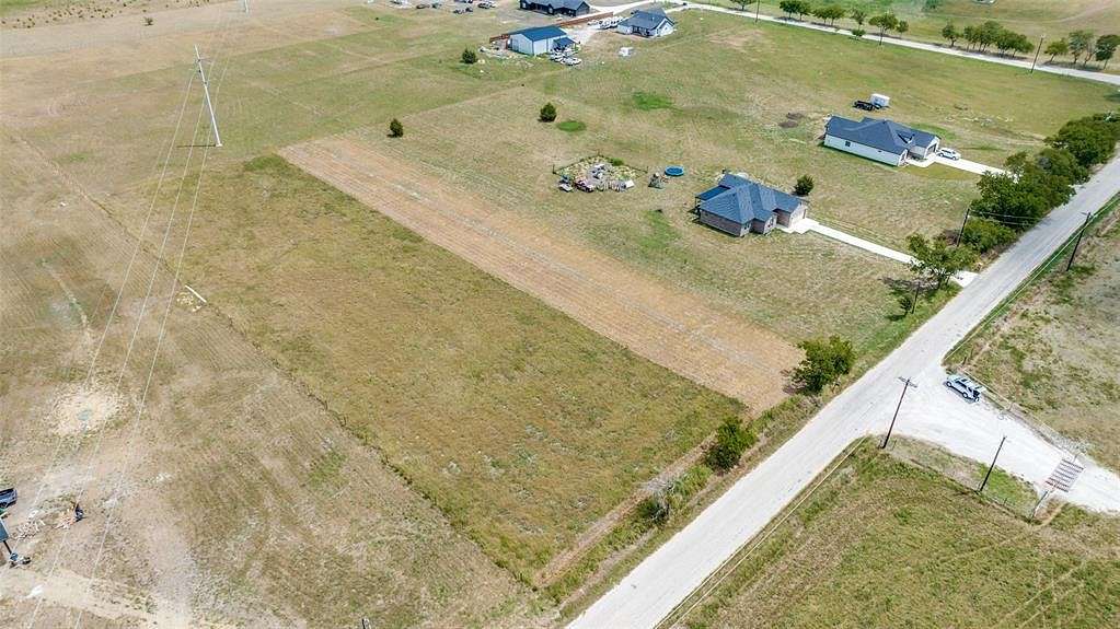 2.057 Acres of Residential Land for Sale in Decatur, Texas