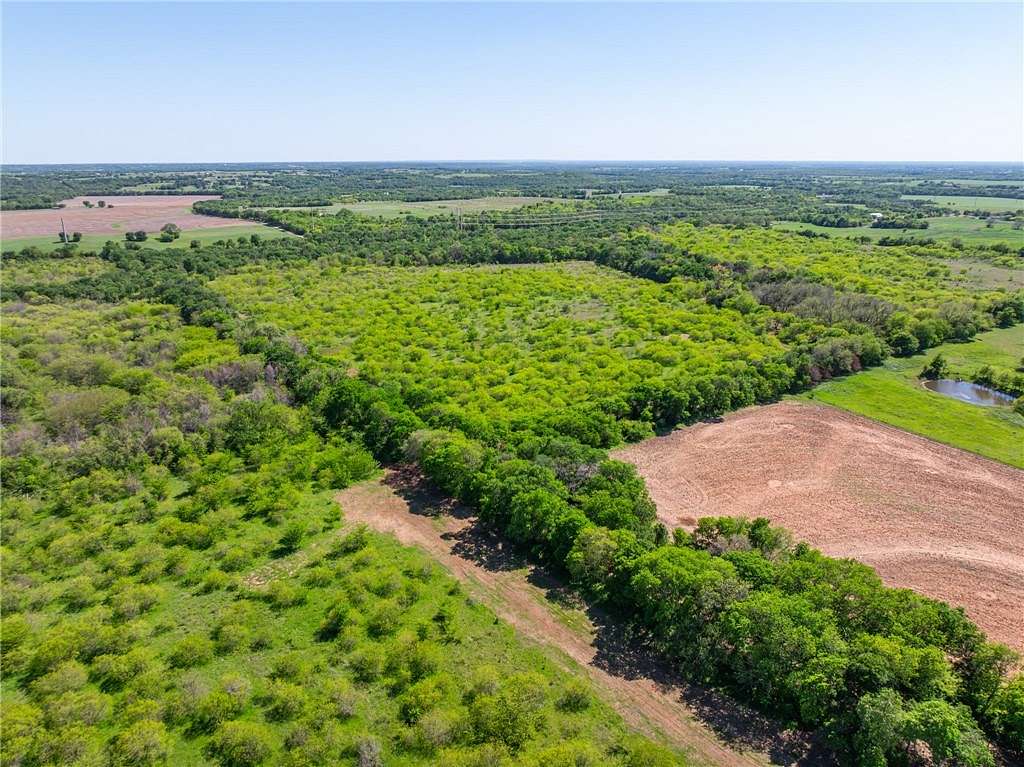 51 Acres of Recreational Land for Sale in Abbott, Texas