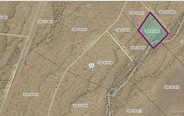 5.64 Acres of Land for Sale in Golden Valley, Arizona