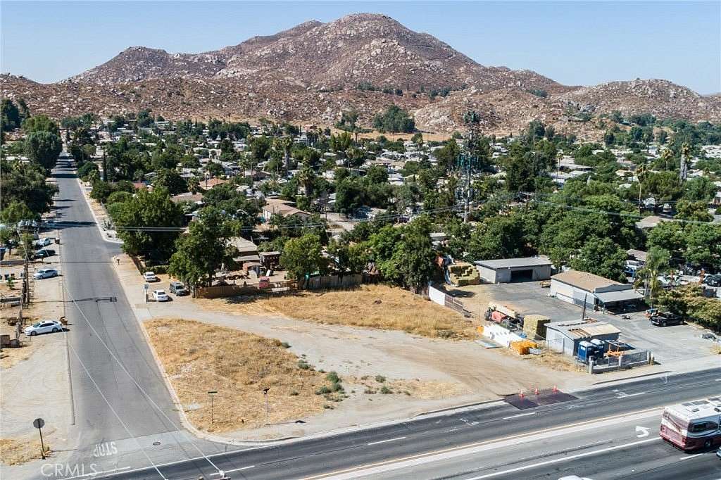 0.55 Acres of Commercial Land for Sale in Homeland, California