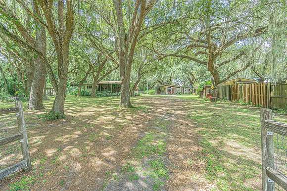 0.91 Acres of Residential Land with Home for Sale in Wesley Chapel, Florida