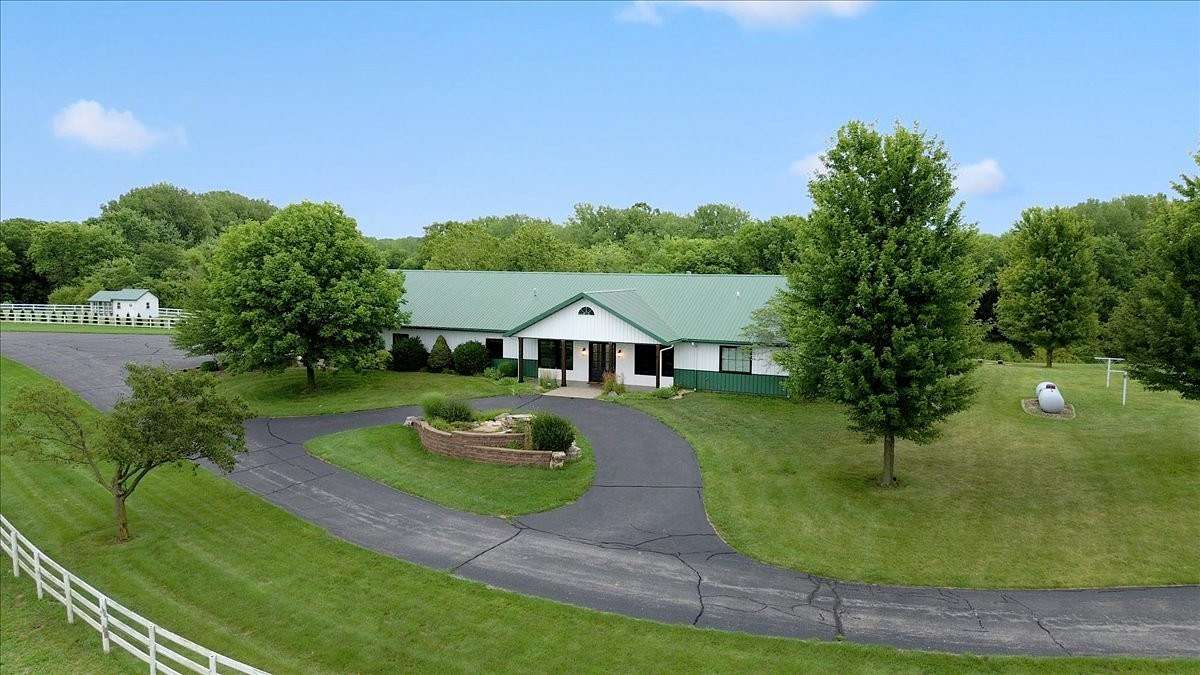 35.5 Acres of Agricultural Land with Home for Sale in Tremont, Illinois