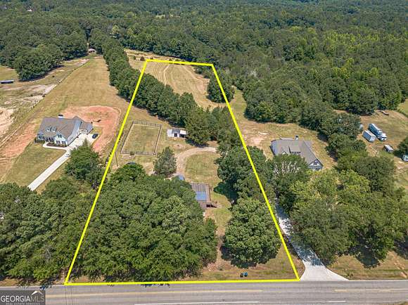 4 Acres of Residential Land with Home for Sale in Loganville, Georgia