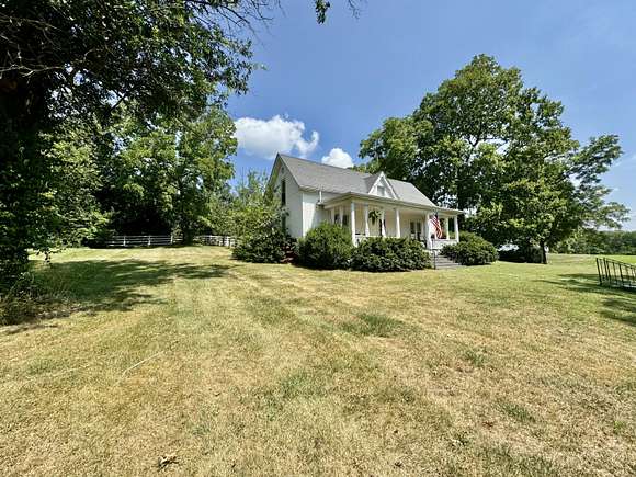 28.4 Acres of Agricultural Land with Home for Sale in Danville, Kentucky