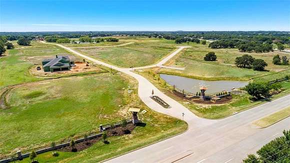 2.001 Acres of Residential Land for Sale in Bartonville, Texas