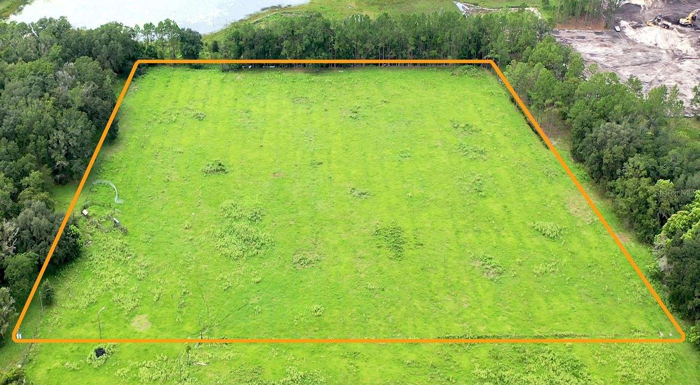 10 Acres of Land for Sale in Land O' Lakes, Florida