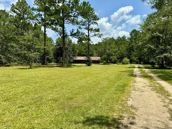 39 Acres of Land with Home for Sale in Picayune, Mississippi