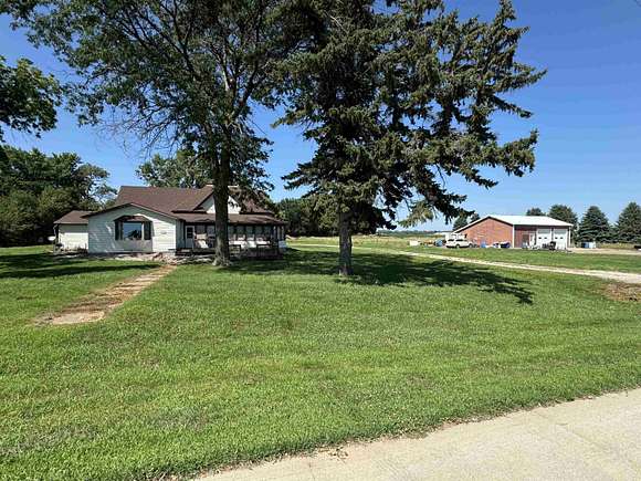 3.78 Acres of Residential Land with Home for Sale in Le Mars, Iowa