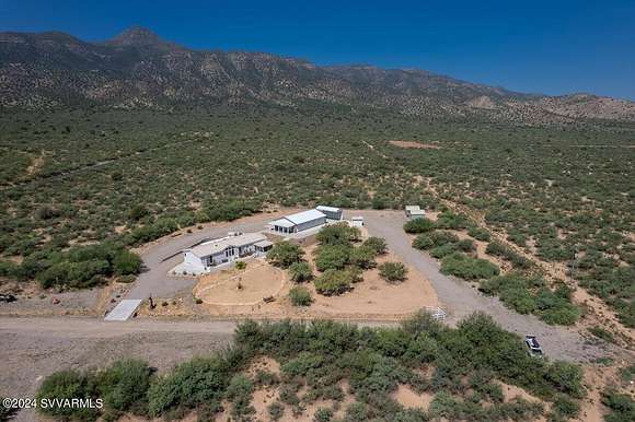 9.62 Acres of Land with Home for Sale in Camp Verde, Arizona