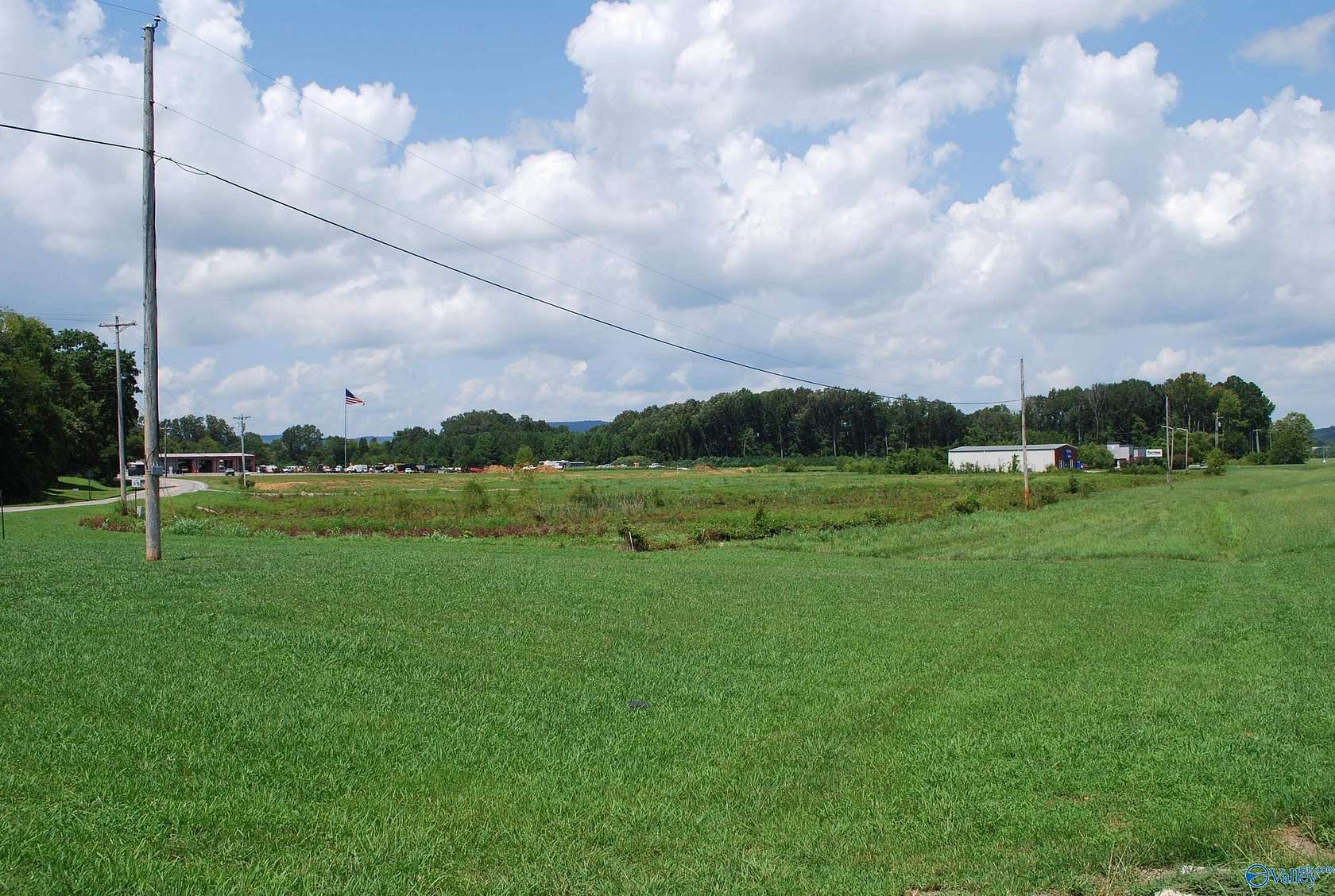 6 Acres of Commercial Land for Sale in Scottsboro, Alabama