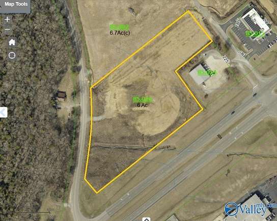 6 Acres of Commercial Land for Sale in Scottsboro, Alabama