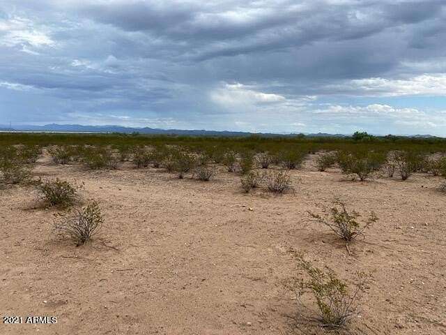 40 Acres of Land for Sale in Wittmann, Arizona