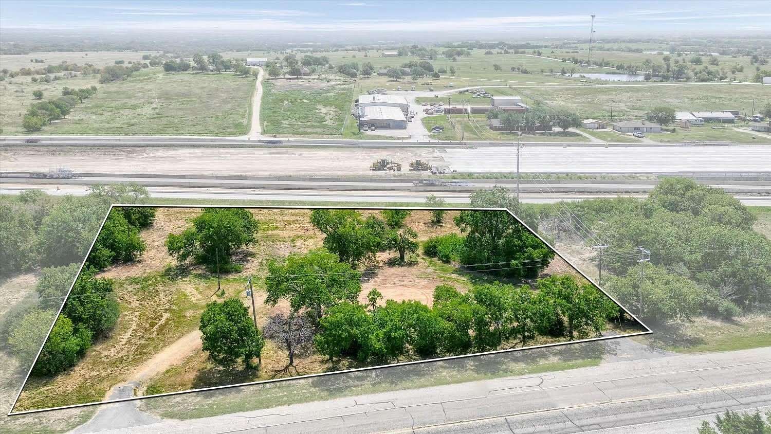 1.52 Acres of Commercial Land for Sale in Gainesville, Texas