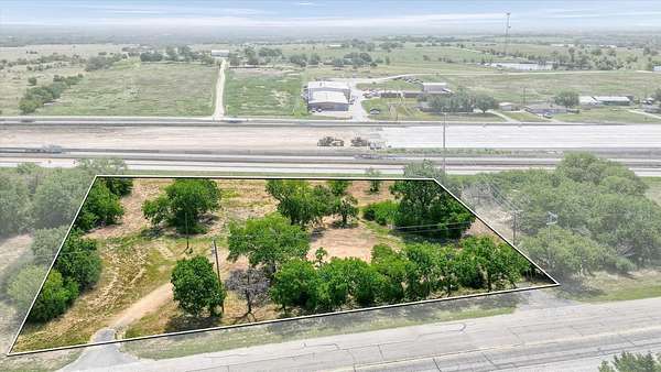 1.52 Acres of Commercial Land for Sale in Gainesville, Texas