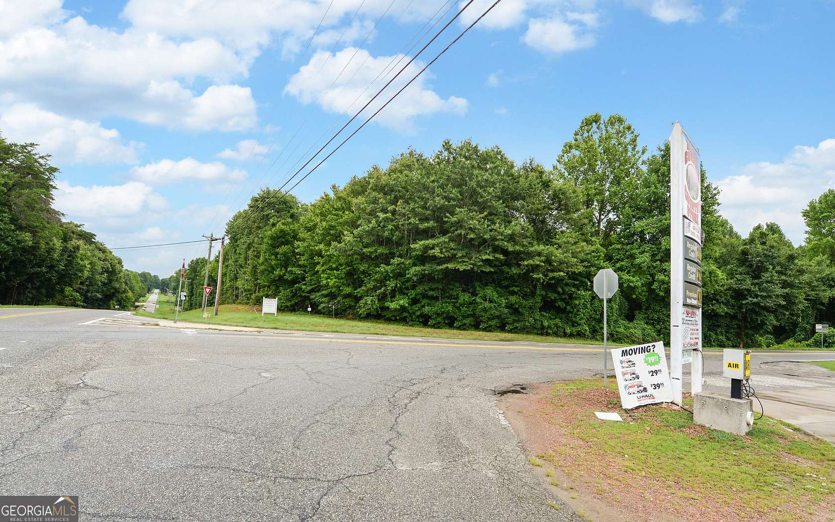 8.89 Acres of Commercial Land for Sale in Clarkesville, Georgia