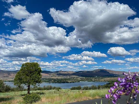 0.67 Acres of Residential Land for Sale in Klamath Falls, Oregon