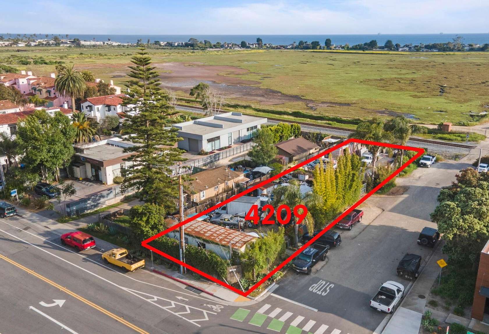 0.26 Acres of Mixed-Use Land for Sale in Carpinteria, California