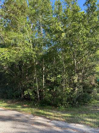 0.4 Acres of Residential Land for Sale in Milton, Florida