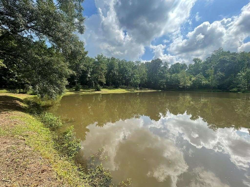 16.09 Acres of Land for Sale in Cairo, Georgia