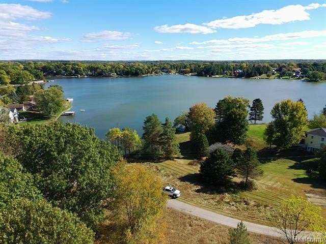 6.5 Acres of Residential Land for Sale in Metamora, Michigan