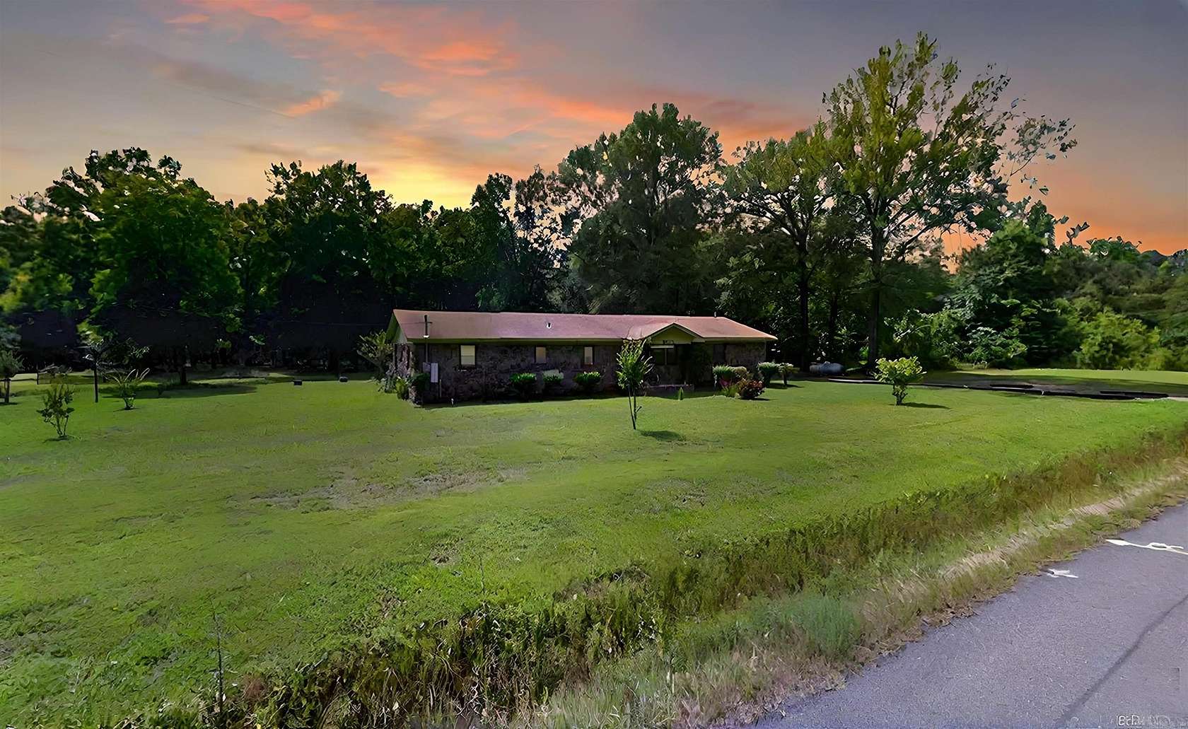 5.2 Acres of Residential Land with Home for Sale in Little Rock, Arkansas