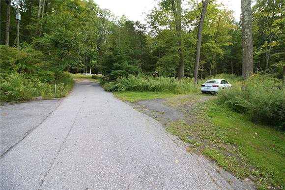 4.85 Acres of Residential Land for Sale in Mahopac, New York